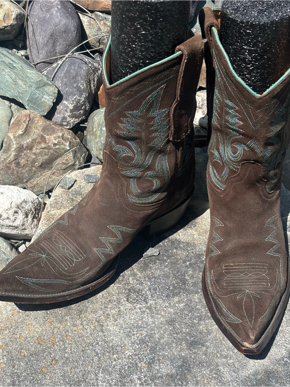 Vintage OLD GRINGO! Brown Suede Boots with Turquoise Trim - Picture 9 of 9
